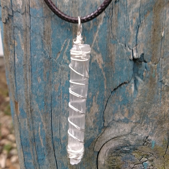 Zoey Zoso Jewelry - Selenite Crystal Necklace - Artisan